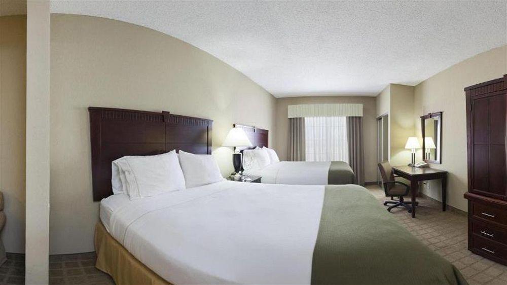 Holiday Inn Express Hotel & Suites Shawnee I-40 By Ihg Exterior photo